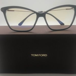 Tom Ford TF5687-b eyeglasses